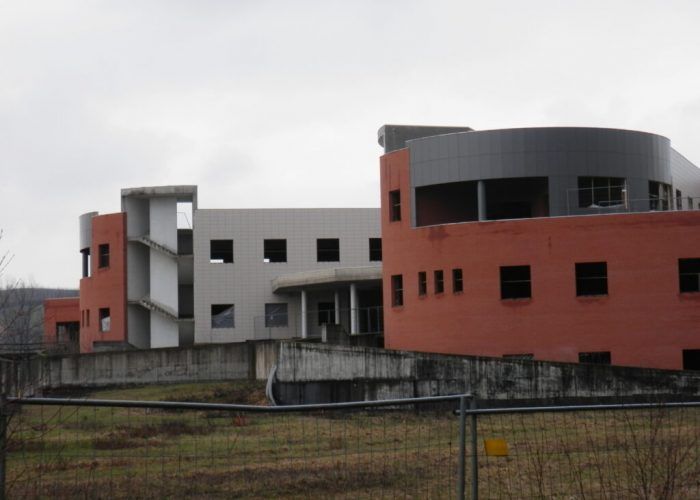 "Valle Belbo": Isnardi (Pd) dubita dei tempi di completamento e lancia l'allarme sul personale "Valle Belbo": Isnardi (Pd) dubita dei tempi di completamento e lancia l'allarme sul personale