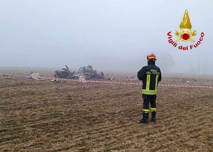Tragedia aerea, elicottero da Asti si schianta nel Mantovano: morto il pilota