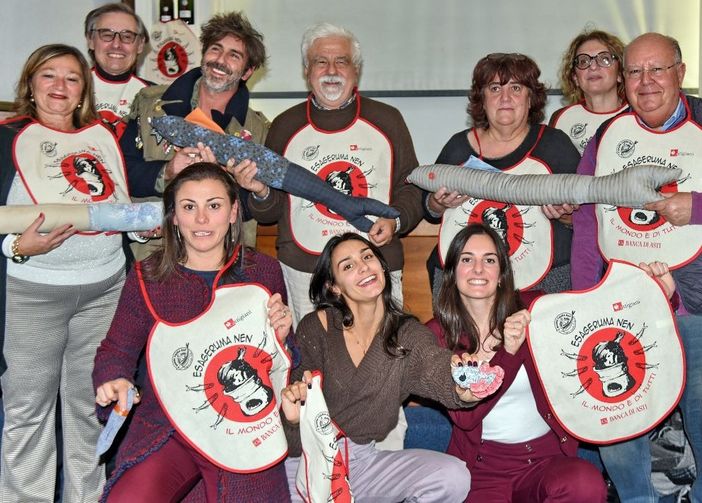 Viviamo in un posto bellissimo che profuma magnificamente d’aglio Viviamo in un posto bellissimo che profuma magnificamente d’aglio