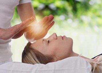 Al Cardinal Massaia arriva il Reiki anche al "Centro di cura per le stomie" Al Cardinal Massaia arriva il Reiki anche al "Centro di cura per le stomie"