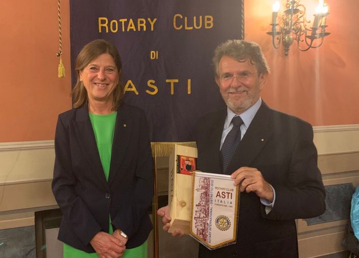 Nella foto il presidente Paola Mogliotti, con il dottor Angelo Ferrari al termine dell’incontro