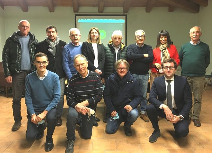 Commercio di vicinato, tipicità e fossili sulla segnaletica del Distretto del Mastodonte