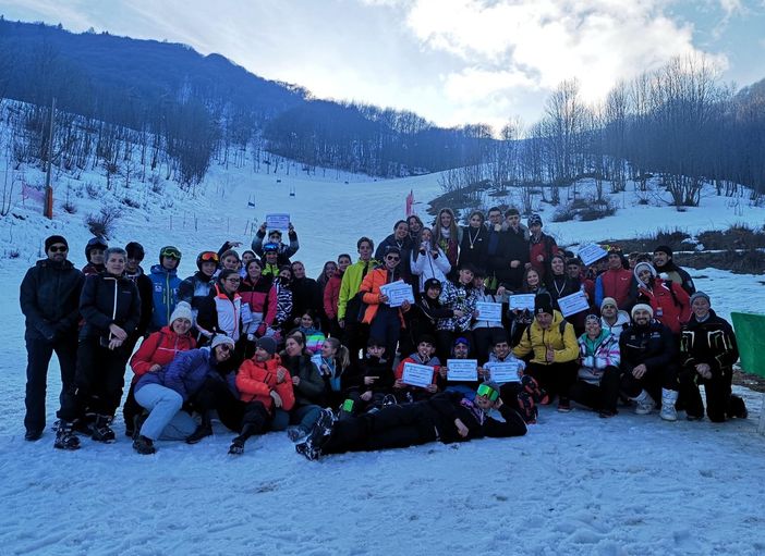 Docenti ed alunni insieme venerdì 21 febbraio, per le gare del II grado Docenti ed alunni insieme venerdì 21 febbraio, per le gare del II grado