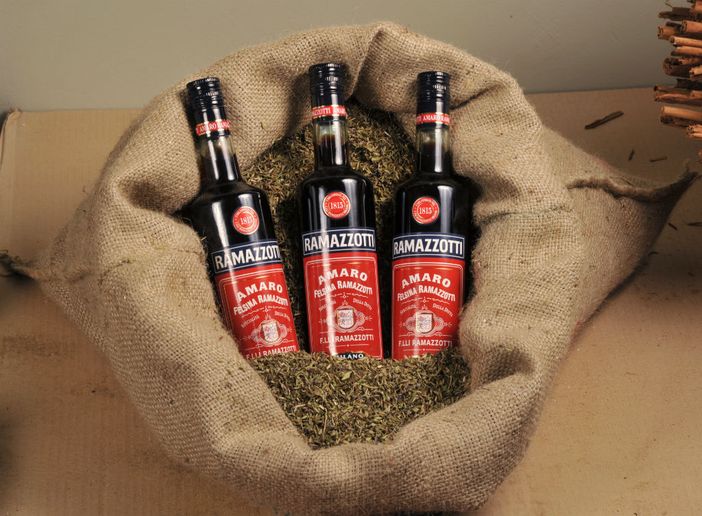L'Amaro Ramazzotti torna nella sua Canelli, con una veste rinnovata