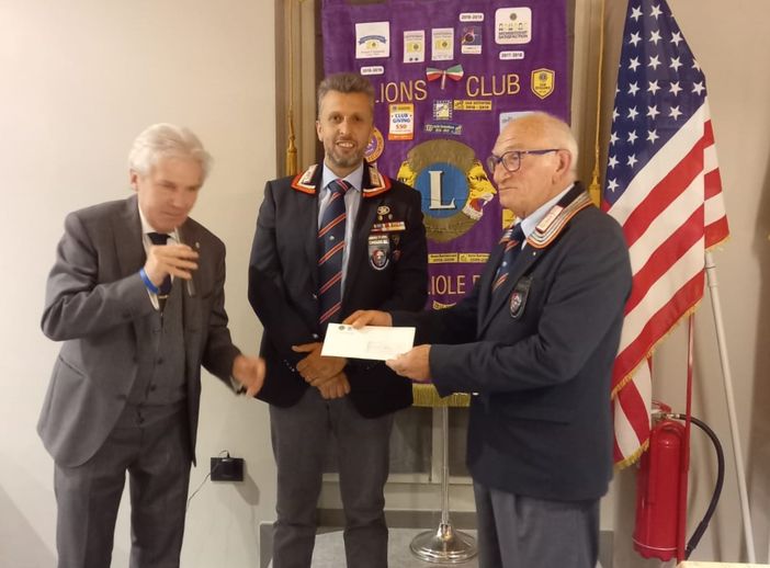 Conviviale Lions Costigliole in omaggio alla Protezione Civile