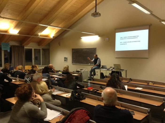 Grande partecipazione al corso “Fattore WoW e esperienze di capability building” Grande partecipazione al corso “Fattore WoW e esperienze di capability building”