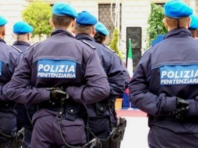 Carceri, gravissime carenze nelle dotazioni di vestiario di ordinanza per la Polizia Penitenziaria