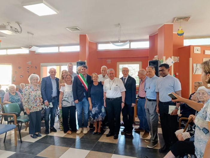 Don Fabio Attard in visita alla Casa di Riposo di Castelnuovo Don Bosco Don Fabio Attard in visita alla Casa di Riposo di Castelnuovo Don Bosco