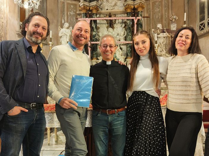 Il tenore a Casale, al debutto di “Iviglia’s Christmas – Concerto degli auguri”