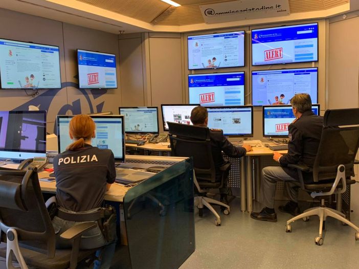 Attenzione ad una nuova truffa informatica. Telefonate da parte di finti operatori di società di carte di credito