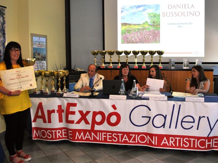 Un’artista annonese è stata premiata nell’ambito del “Trofeo Artista dell’Anno 2020”