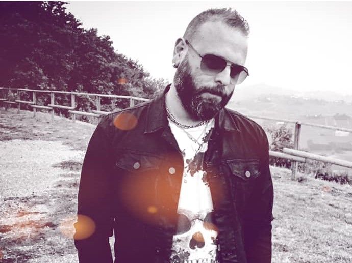 Da sabato su tutte le piattaforme web e social il nuovo singolo del cantautore astigiano, Stefano Zonca [VIDEO]