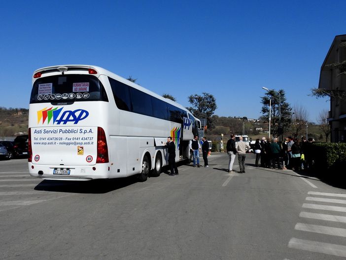 63 nuovi profughi arrivati in Italia con un bus di Asp, 2 nell'Astigiano