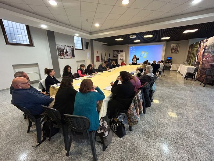 Una tavola rotonda per formare, conoscere e lavorare con le consigliere di Parità e l'Agenzia di formazione Colline astigiane