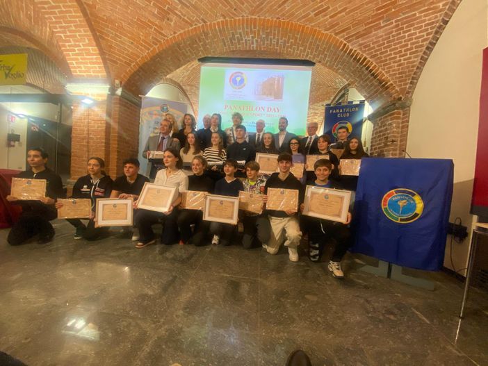 La voce delle scuole: studenti del Classico premiati al concorso "Panathlon studio sport" La voce delle scuole: studenti del Classico premiati al concorso "Panathlon studio sport"