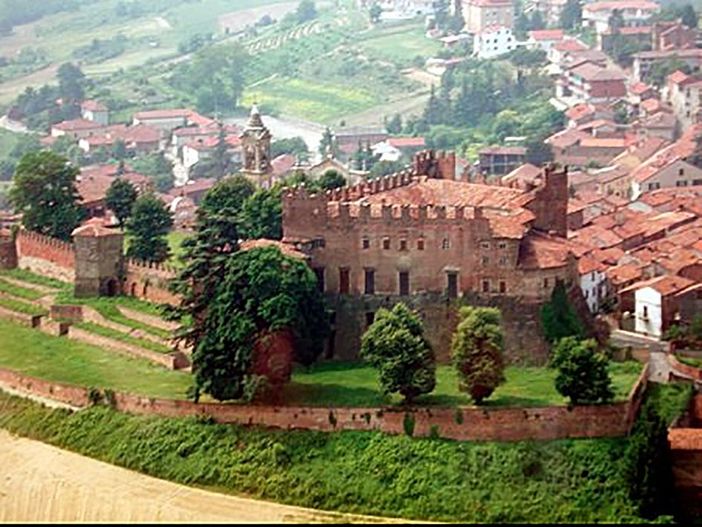 Il castello di Montemagno