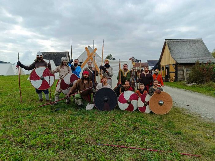 Montafia e l’Astigiano al centro della scherma storica: il Contemezzocuore racconta l’avventura in Germania e il progetto Fjallaland Montafia e l’Astigiano al centro della scherma storica: il Contemezzocuore racconta l’avventura in Germania e il progetto Fjallaland