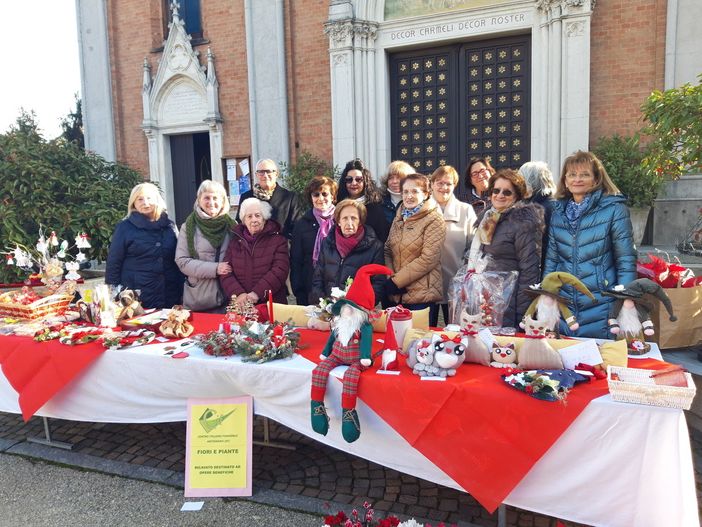 Antignano: il CIF locale in piazza con l’artigianato natalizio per beneficenza
