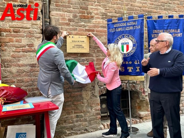 L'inaugurazione della targa del "Cammino dei Campioni" L'inaugurazione della targa del "Cammino dei Campioni"