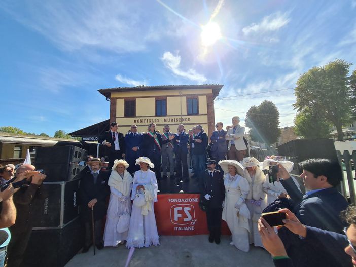 Tutto esaurito per la riapertura della linea ferroviaria Chivasso-Asti Tutto esaurito per la riapertura della linea ferroviaria Chivasso-Asti