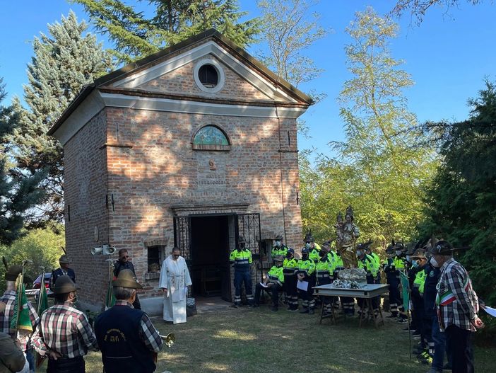 Un momento dell’Incontro alpino alla chiesetta della Misericordia di Bruno Un momento dell’Incontro alpino alla chiesetta della Misericordia di Bruno