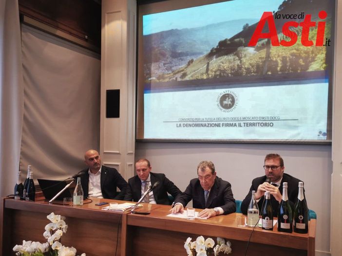 La conferenza stampa di presentazione La conferenza stampa di presentazione