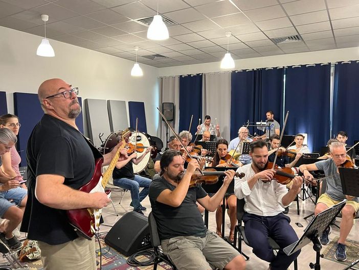 Un paio di immagini (la seconda a fine articolo) delle prove dello spettacolo, con in primo piano Andrea Braido Un paio di immagini (la seconda a fine articolo) delle prove dello spettacolo, con in primo piano Andrea Braido