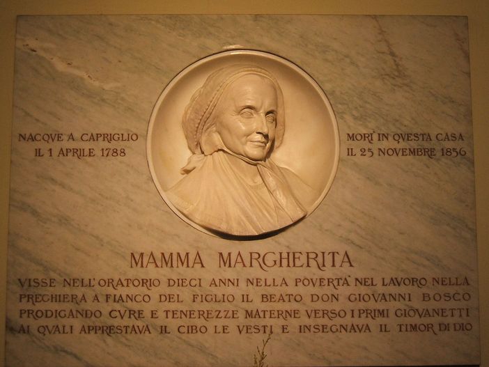 Capriglio, targa a Margherita Occhiena Capriglio, targa a Margherita Occhiena