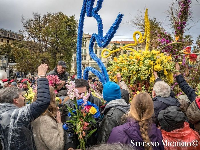 Segui la diretta video dei Carri Fioriti, il grande evento di Sanremo domenica dalle ore 10
