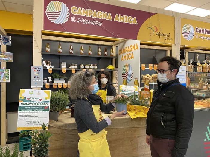 Festa di primavera al Mercato Contadino di Campagna Amica di Asti