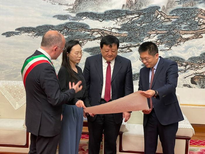 Una gallery fotografica (le restanti immagini sono a fine articolo) relativa la prima giornata &quot;cinese&quot; della delegazione di Asti