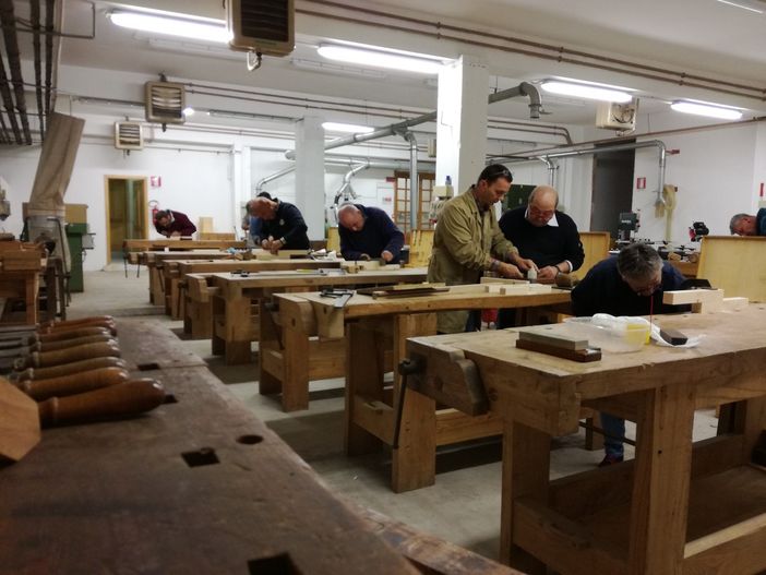 A Montegrosso d'Asti laboratorio di falegnameria