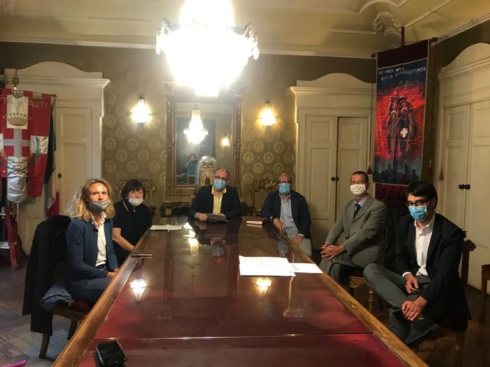 Incontro tra Amministrazione e ATC per far fronte all'emergenza abitativa dei cittadini in difficoltà Incontro tra Amministrazione e ATC per far fronte all'emergenza abitativa dei cittadini in difficoltà