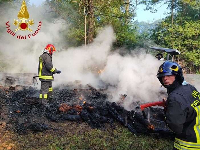 E' durato tutta la mattina l'intervento dei Vigili del Fuoco a Maretto