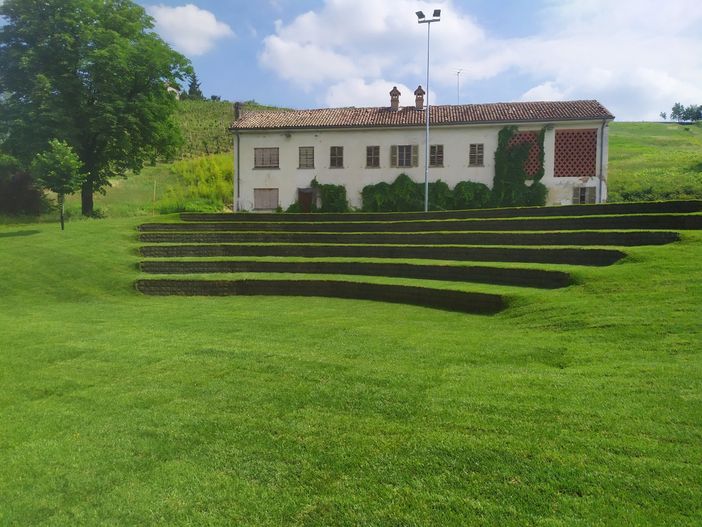 Il nuovo anfiteatro realizzato alla “Cascina La Moncalvina”