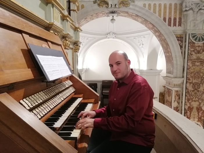 Domenica riprenderà la rassegna organistica "Cantantibus Organis" Domenica riprenderà la rassegna organistica "Cantantibus Organis"