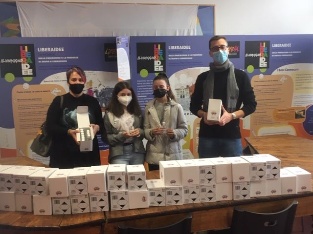 L'associazione &quot;Il cielo di Matteo&quot; ha consegnato medicinali al popolo ucraino