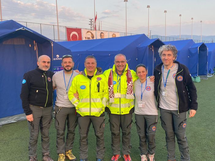 Tra i sanitari piemontesi impegnati in Turchia per l’emergenza terremoto anche 8 astigiani tra medici e infermieri