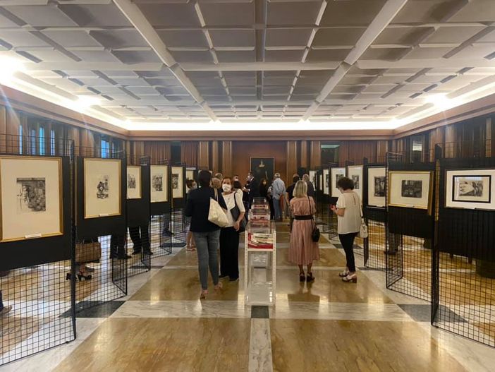 In foto da sinistra: L'assessore alla Cultura Giovanni Bocchino, il sindaco del Comune Acqui Terme Lorenzo Lucchini, il sindaco di Canelli Paolo Lanzavecchia, Adriano Benzi e Rosalba Dolermo. In foto da sinistra: L'assessore alla Cultura Giovanni Bocchino, il sindaco del Comune Acqui Terme Lorenzo Lucchini, il sindaco di Canelli Paolo Lanzavecchia, Adriano Benzi e Rosalba Dolermo.