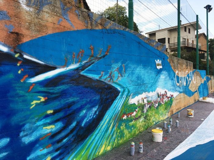 Uno scorcio del murale di Chiusano