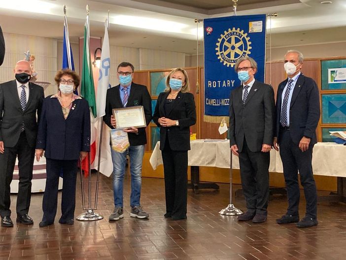 Importante riconoscimento per la Croce Verde di Nizza, assegnato il premio Paul Harris Fellow 2020 Importante riconoscimento per la Croce Verde di Nizza, assegnato il premio Paul Harris Fellow 2020