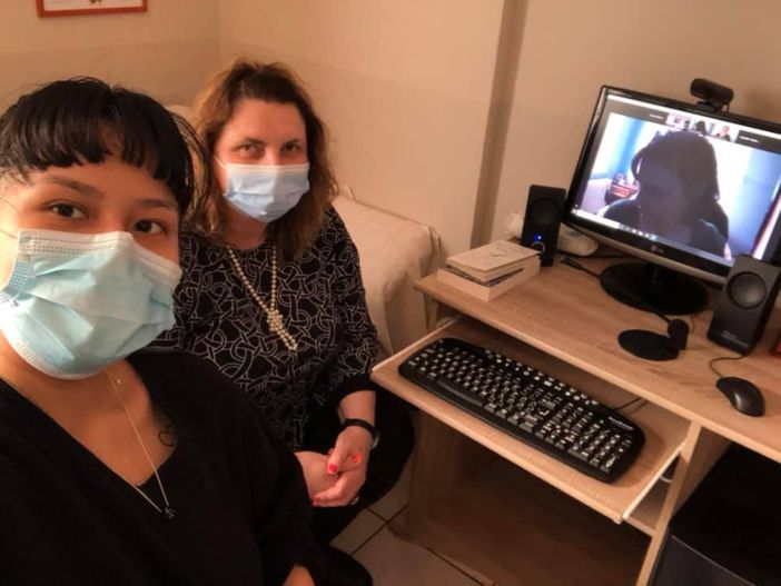 La presidente Renata Sorba con una collaboratrice La presidente Renata Sorba con una collaboratrice