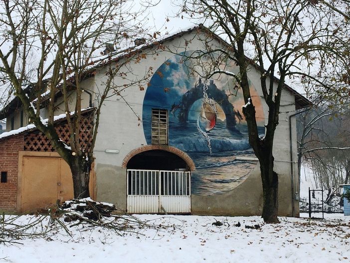 il murale tra la neve