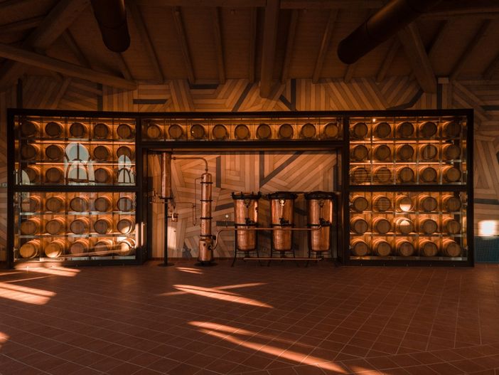 Distillerie Berta inaugura il Borgo Roccanivo, un nuovo spazio destinato ad essere un polo di attrazione turistica Distillerie Berta inaugura il Borgo Roccanivo, un nuovo spazio destinato ad essere un polo di attrazione turistica