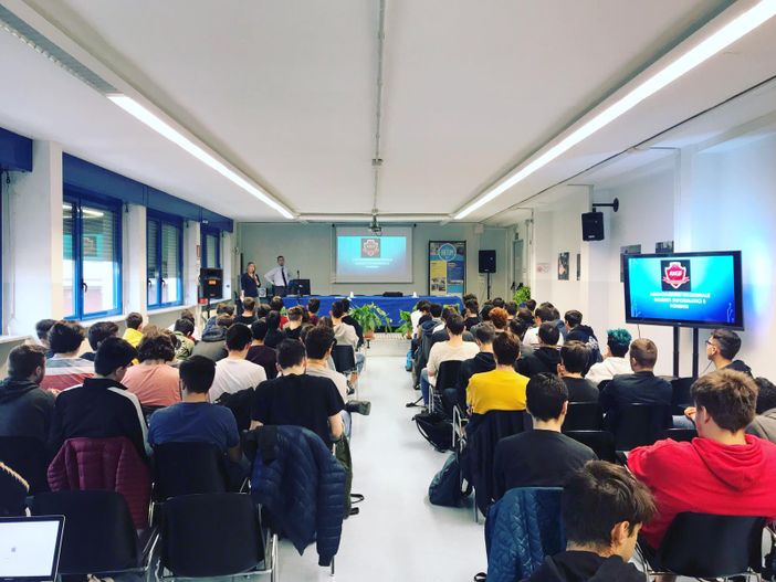 All'Istituto Artom di Asti si parla di educazione alla cittadinanza digitale All'Istituto Artom di Asti si parla di educazione alla cittadinanza digitale
