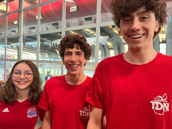 La rappresentanza dell'Asti Nuoto in gara domenica a Genova