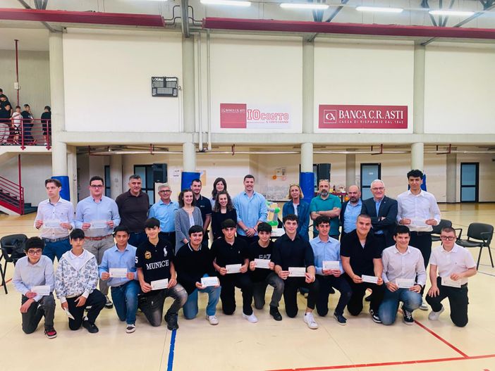 Canelli, scuola e imprese insieme per premiare il merito: borse di studio all’ITIS Artom