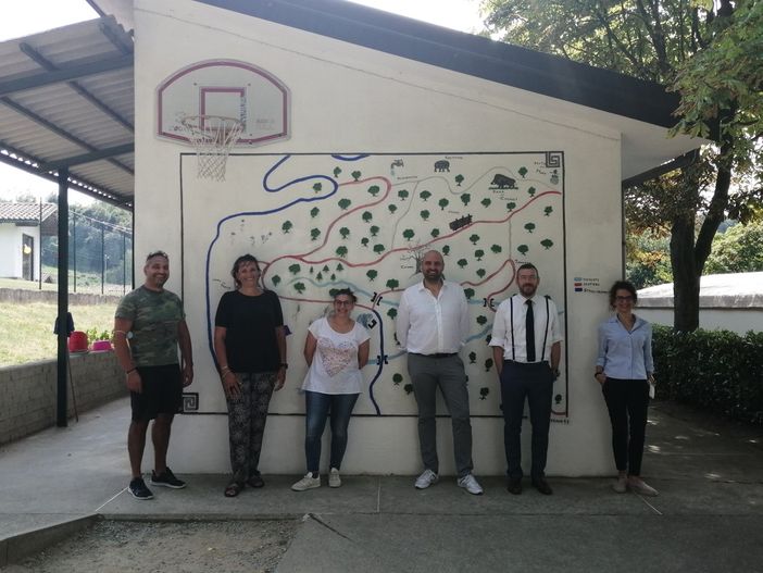 Da dx: I consiglieri provinciali Angelica Corino e Marco Lovisolo, il direttore Ente Turismo Mauro Carbone, il gestore Esposito Loredana e la funzionaria provinciale Paola Caldera e staff