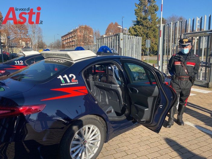 Rissa in corso Matteotti tra due cittadini senegalesi. Uno dei due, ubriaco, si denuda in strada