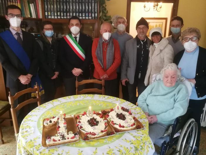 Isola d'Asti ha festeggiato i 100 anni di una sua storica cittadina